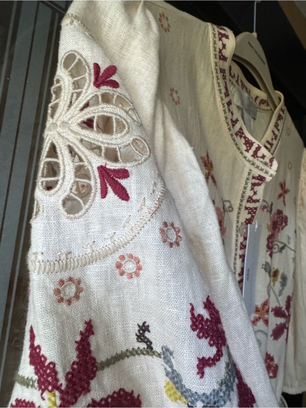 NWT Tuckernuck Cream Floral Belted Midi Dress size M - Picture 4 of 5